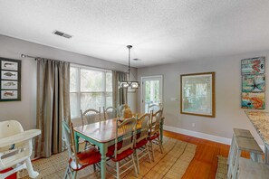 Dining - Just Trippin' (Edisto Beach)