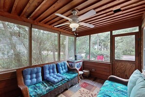 TV, offices - Gorgeous dog-friendly home with central AC, gas grill, patio, & washer/dryer (Edisto Beach)
