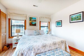 Iron/ironing board, WiFi, bed sheets - Dog-friendly duplex with sound views, screened porch, WiFi and dock (Edisto Beach)