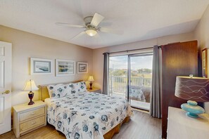 Iron/ironing board, WiFi, bed sheets - Second-Floor Condo w/Private Covered Balcony, Views, Free WiFi, and Shared Pool (Edisto Beach)