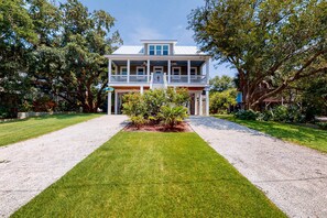 Exterior - Sun-Filled House Close to Beach w/Private Pool, WiFi, Central AC, & Washer/Dryer (Edisto Beach)