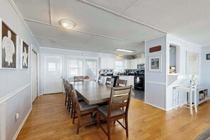 Dining - Dog-Friendly House Right On Sand w/ Patio, Private W/D, & Free WiFi (Edisto Beach)