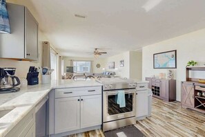 Fridge, microwave, oven, stovetop - Dog-Friendly Home Right On Beach w/ Private Washer/Dryer & Free WiFi (Edisto Beach)