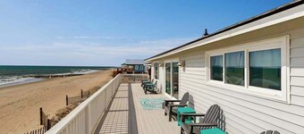 Dog-Friendly Home Right On Beach w/ Private Washer/Dryer & Free WiFi