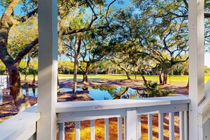 Property grounds - Updated villa with golf course views and serene surroundings (Edisto Beach)
