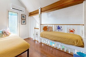 Iron/ironing board, WiFi, bed sheets - Inviting Dog-Friendly Home w/Free WiFi, Private W/D, & Central A/C (Edisto Beach)