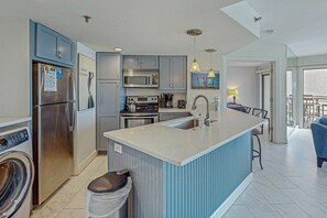 Fridge, microwave, oven, stovetop - Oceanfront Villa with Shared Pools, Hot tub, and Beach Access (Hilton Head)