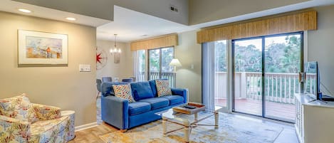 TV, fireplace, offices