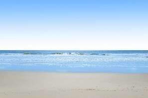 Nær stranden