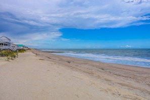 Beach nearby - Beautiful home across the street from the beach with patio, deck, ocean views (Edisto Beach)