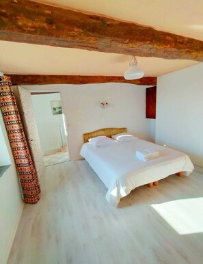 Iron/ironing board, WiFi, bed sheets - Les Plaines - Panoramic View // 10 people // Pool and comfort (Draguignan)