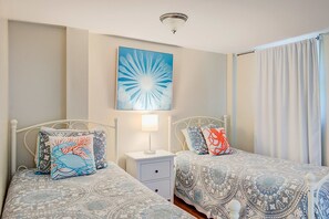 Iron/ironing board, WiFi, bed sheets - Walk to the Beach Home w/ Private Pool, Great Patio, Ping-Pong, WiFi & W/D (Edisto Beach)
