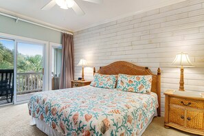 Iron/ironing board, WiFi, bed sheets - Top-floor 3rd-row condo with balcony, AC, outdoor pool & beach access (Edisto Beach)