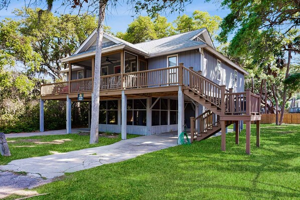Exterior - Steps to the Beach & Shops Home on a Tidal Creek w/ Two Decks, AC & WiFi (Edisto Beach)