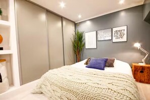 WiFi - COMFORT FIRST / BRAND NEW / SWIMMING POOL (Antibes)