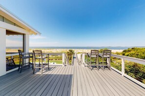 Property grounds - Beachfront Home Features Free WiFi, Private Pool, Patio, & Private Washer/Dryer (Edisto Beach)