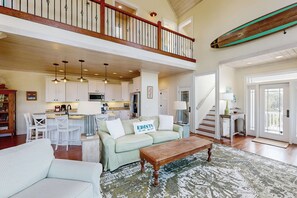 TV, offices - Coastal home- Marsh Views with open floor plan and stunning sunsets (Edisto Island)