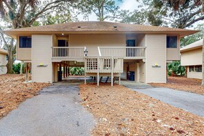Exterior - Peaceful & sunlit coastal escape with patio, AC, & W/D - near trails & the beach (Edisto Beach)