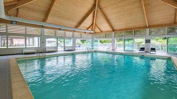 Cottage | Pool | Indoor pool, outdoor pool
