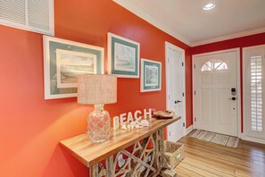 Interior - Coastal Condo w/ Spacious Deck, Pool & Walk to Beach (Hilton Head)