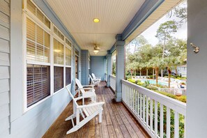 Terrace/patio - Family Friendly Condo - Across From Islanders Beach Park! (Hilton Head)