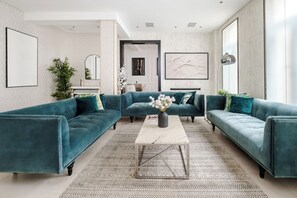 华丽公寓, 4 间卧室, 空调 | 起居区