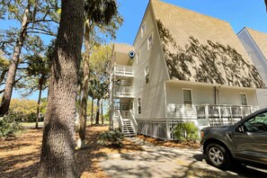 Exterior - Driftwood Villa - 261 | Golf course-view condo with balcony, W/D, AC - dogs OK (Edisto Beach)