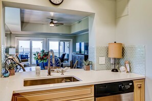 Interior - Shorewood, Unit 530 | Penthouse condo in Hilton Head with ocean views (Hilton Head)