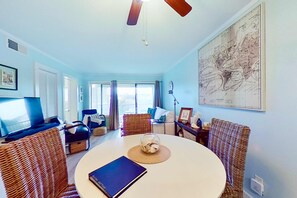 Interior - Hilton Head Resort condo with pools, hot tub, golf, sports courts & beach access (Hilton Head)