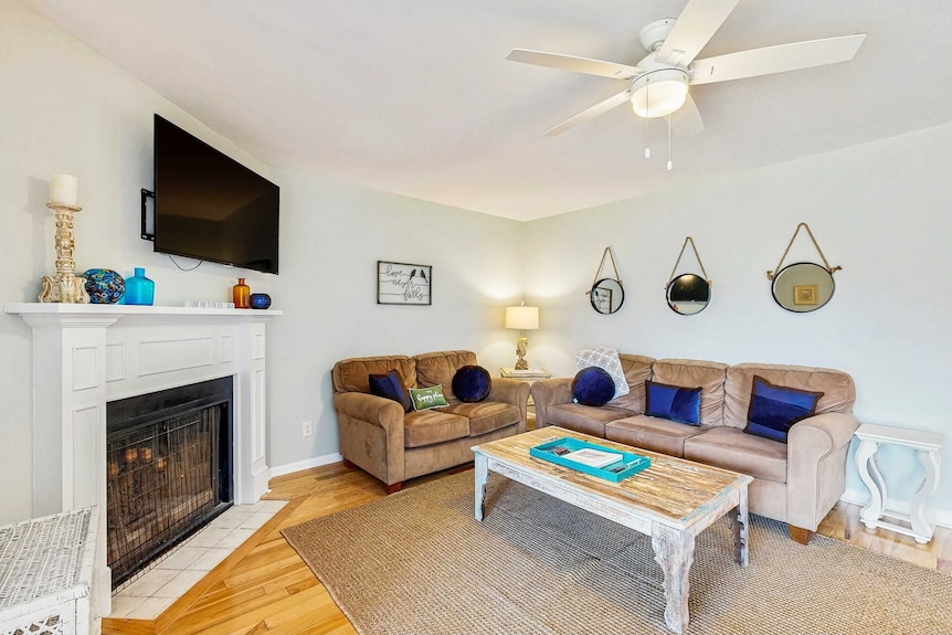 2nd-floor Condo Retreat With Screened Porch And Golf Course Views - Edisto Beach