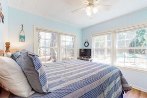 Iron/ironing board, WiFi, bed sheets - Ocean-view dog-friendly home across street from beach with private pool, W/D, AC (Edisto Beach)