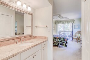 Iron/ironing board, WiFi, bed sheets - Dog-friendly condo with pool, central AC, & washer/dryer - quick walk to beach (Hilton Head)