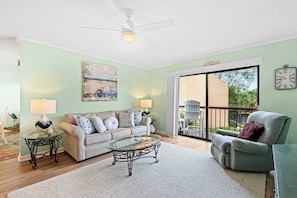 TV - Cozy Villa with Private Balcony, Shared Pool & Hot Tub - Walk to the Beach (Hilton Head)
