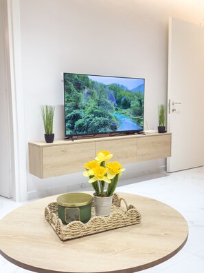 Interior - Pear Apartment by TOK (Durrës)