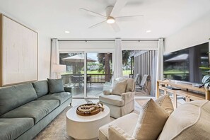 TV, offices - Scenic Golf Front Condo with Large Deck, Resort Pool & Easy Beach Access (Hilton Head)