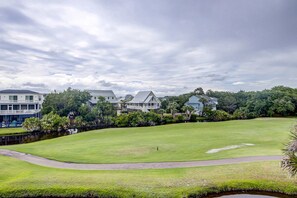 Golf - Top-floor villa with fairway views - central AC, private W/D, WiFi - Dogs OK (Edisto Beach)