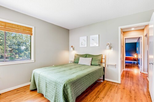 Vibrant, Waterfront Home with Free WiFi, Full Kitchen, Gas Grill, & A/C