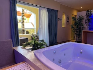 Exclusive Room, Balcony, Pool View | Interior - Sosua Inn Hotel (Sosúa)