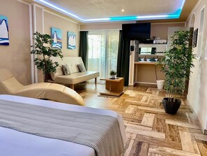 Chambre Junior, balcon, vue sur la cour intérieure