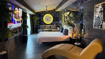 Luxury Room, Balcony, Ocean View | Interior