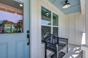 Terrace/patio - Waterfront home with private dock & deck with great views, walk to the beach (Edisto Beach)