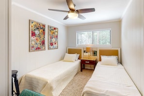 WiFi, bed sheets - The Hedges D1 | Condo in Hilton Head with pool & tennis, walk to the beach (Hilton Head)