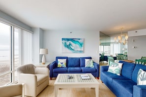 TV, DVD player, offices - Amazing pools, hot tub, and oceanfront views are waiting for you at Villamare (Hilton Head)