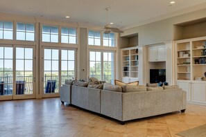 TV, offices - Ocean and Marsh View Home with private pool, dog friendly, beachfront (Hilton Head)