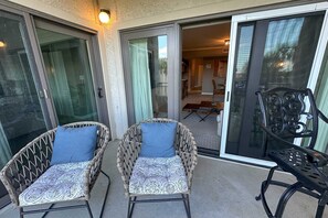 Exterior detail - Oceanview and Pool view Condo- with beach access from boardwalk (Hilton Head)