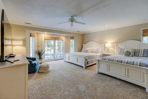 Iron/ironing board, WiFi, bed sheets - 3 BR Home with private pool in Palmetto Dunes, close to beach (Hilton Head)