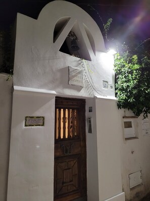 Exterior detail - Villa Croce Anacapri. Residence history in the ancient heart of Anacapri. (Anacapri)