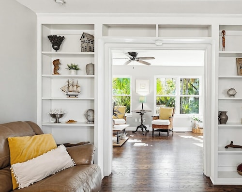 Fripp Island Coastal Haven Sleeps 10 + Golf Cart
