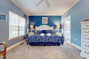 WiFi, bed sheets - 1st Floor Villa with pool, tennis, central AC, & washer/dryer (Hilton Head)