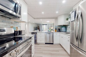 Fridge, microwave, oven, stovetop - Ocean view condo at beachfront resort with pool, hot tub, pickleball & tennis (Hilton Head)
